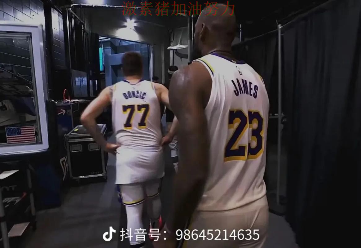 詹姆斯状态回暖更衣室氛围成焦点