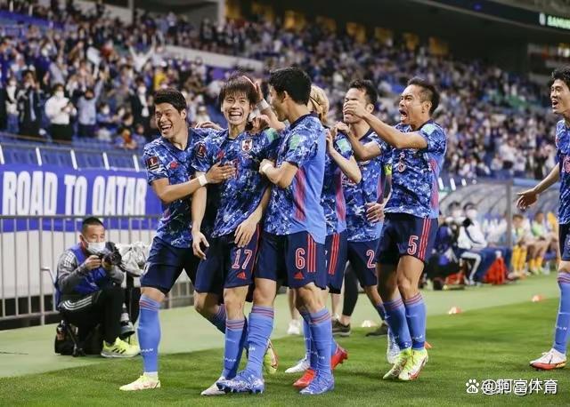 亚洲足球巨星集结河内，备战国际豪门对决的简单介绍