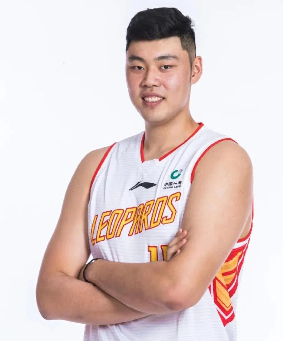 爱游戏体育在线入口-包含前深圳男篮中锋赵义明加盟湖北男篮，出战NBL联赛的词条